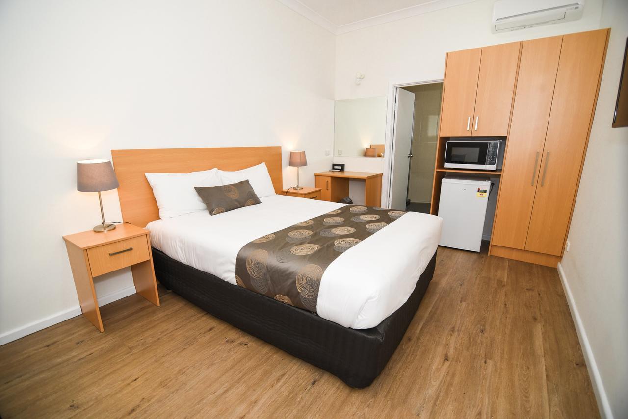 Dandenong Motel Buitenkant foto