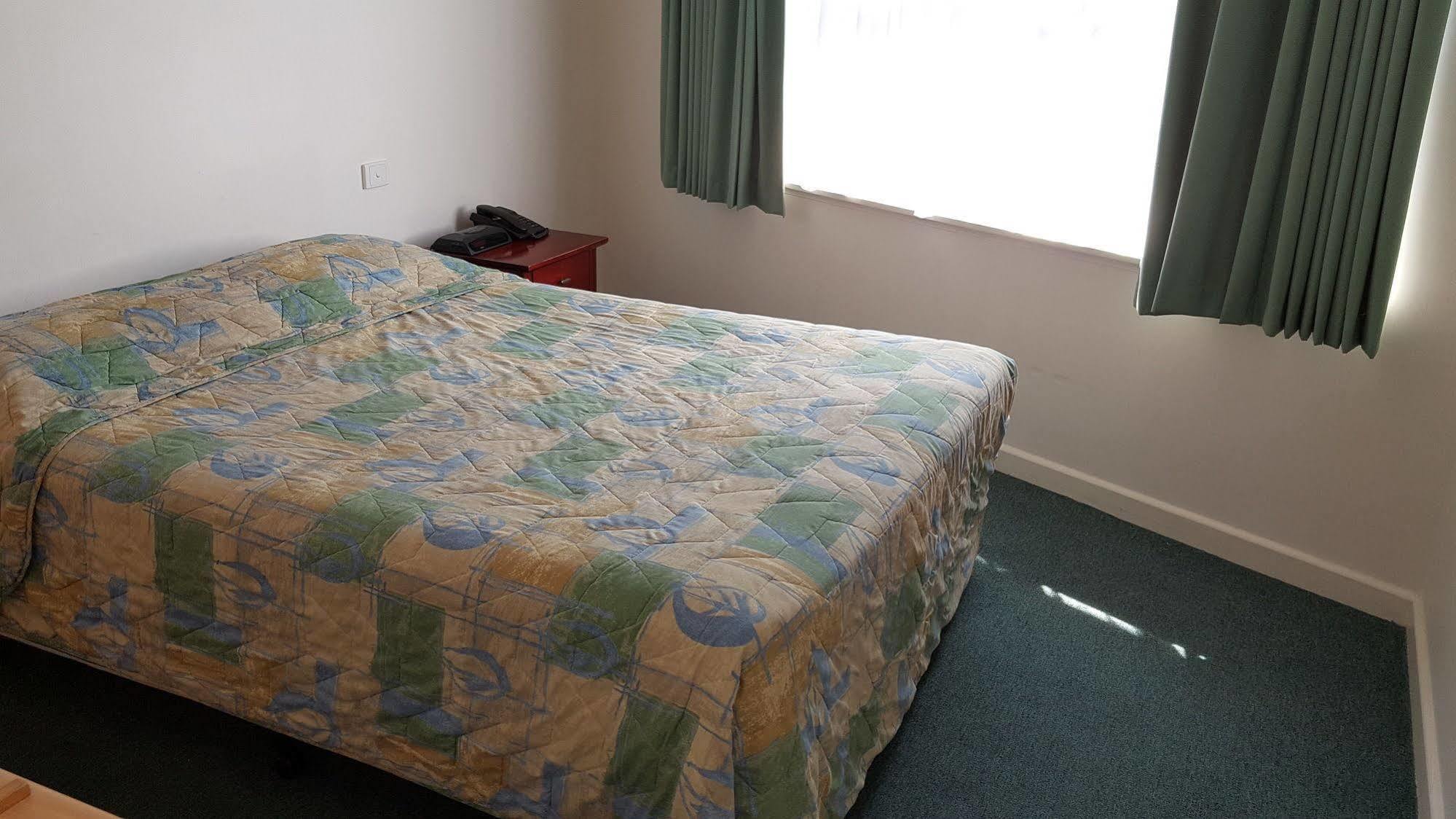 Dandenong Motel Buitenkant foto